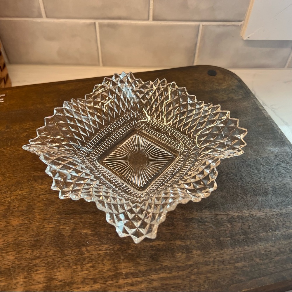 Elegant Vintage Mid Century Indiana Glass Trinket Dish